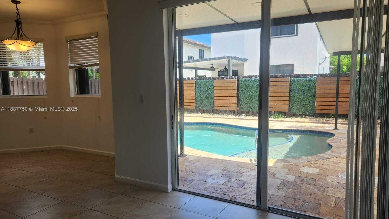 Small Image of 25309 SOUTH WEST 118TH CT #25309, Homestead Number 11