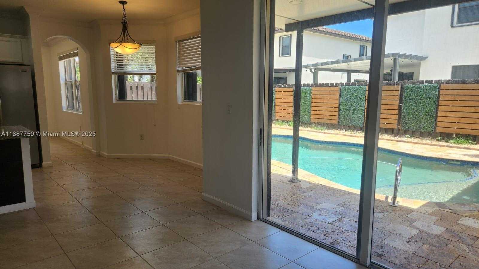 Small Image of 25309 SOUTH WEST 118TH CT #25309, Homestead Number 16