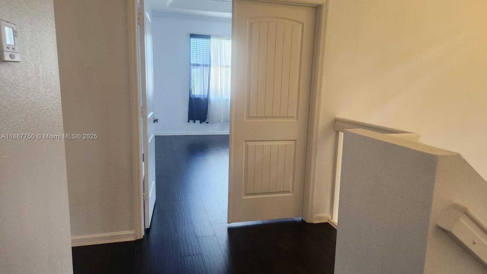 Small Image of 25309 SOUTH WEST 118TH CT #25309, Homestead Number 17