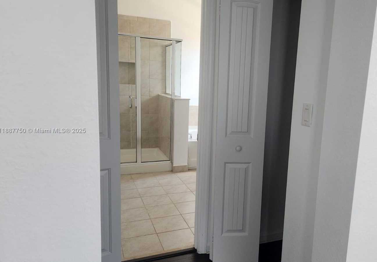 Small Image of 25309 SOUTH WEST 118TH CT #25309, Homestead Number 23