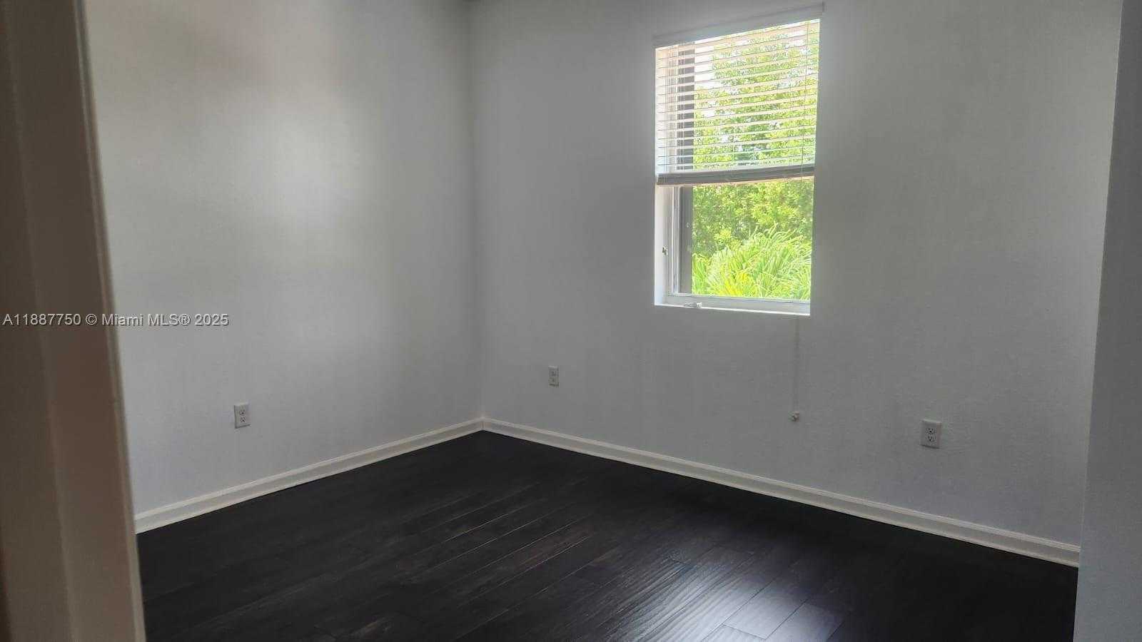 Small Image of 25309 SOUTH WEST 118TH CT #25309, Homestead Number 25