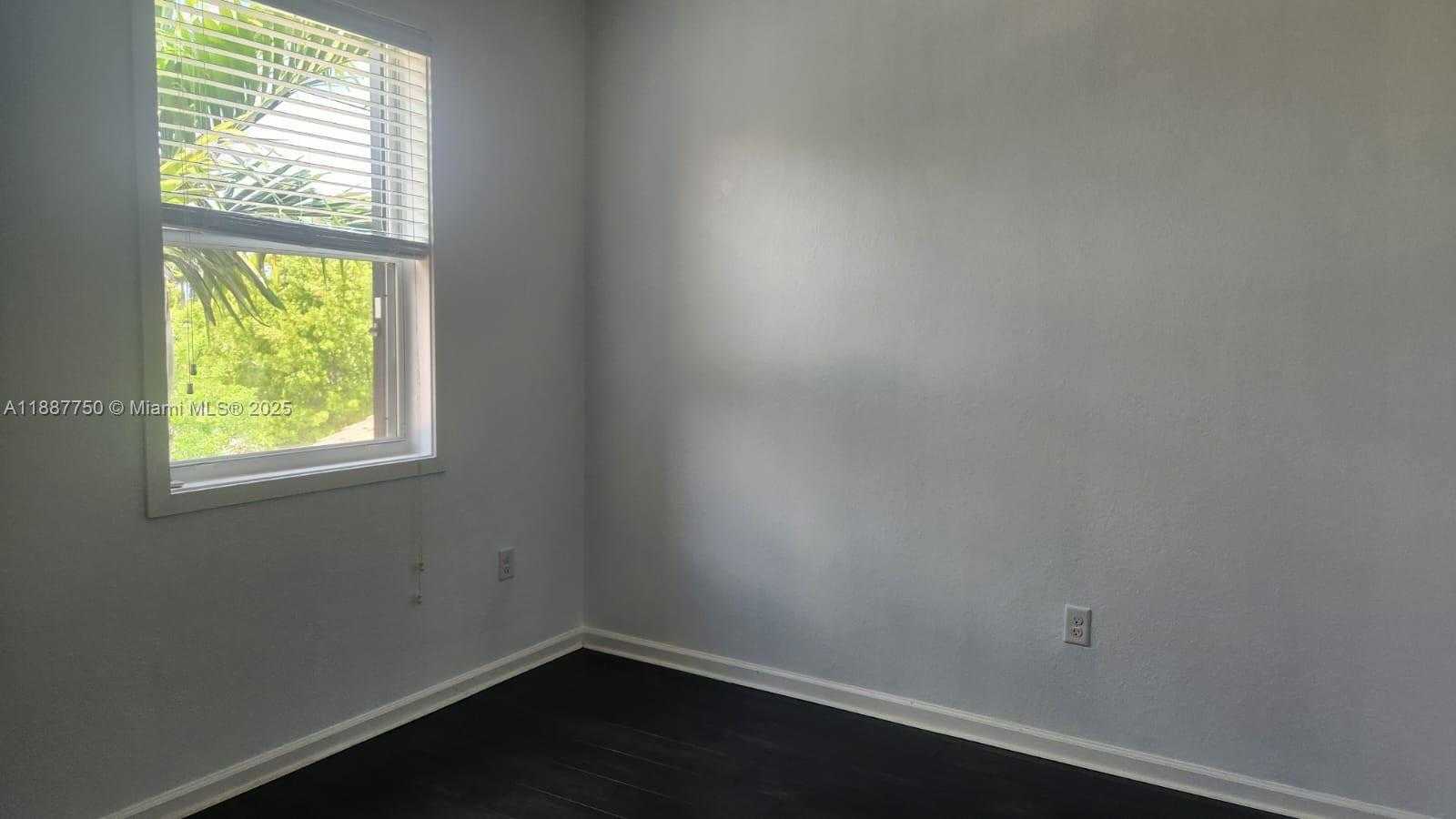 Small Image of 25309 SOUTH WEST 118TH CT #25309, Homestead Number 27