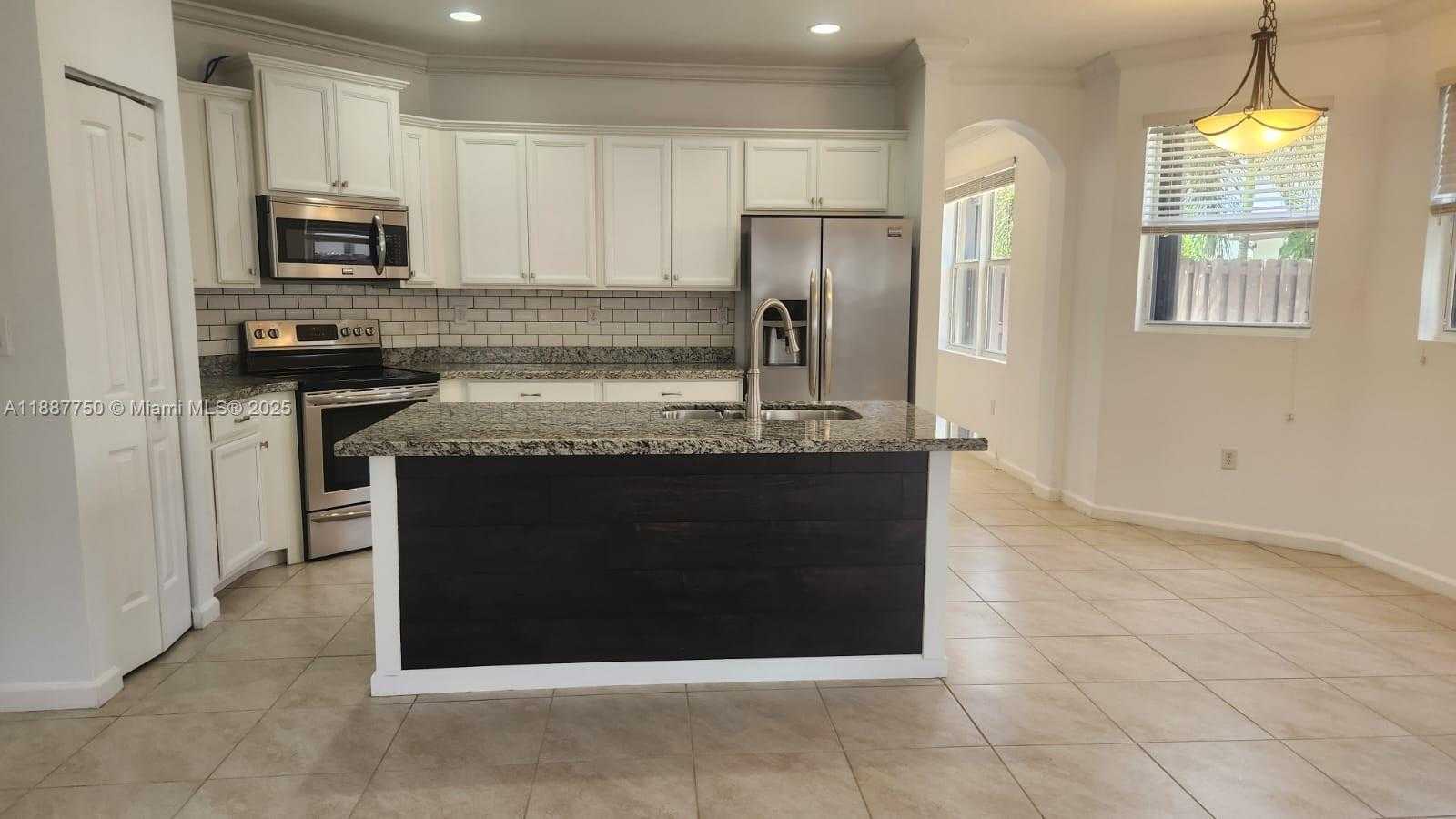 Small Image of 25309 SOUTH WEST 118TH CT #25309, Homestead Number 3
