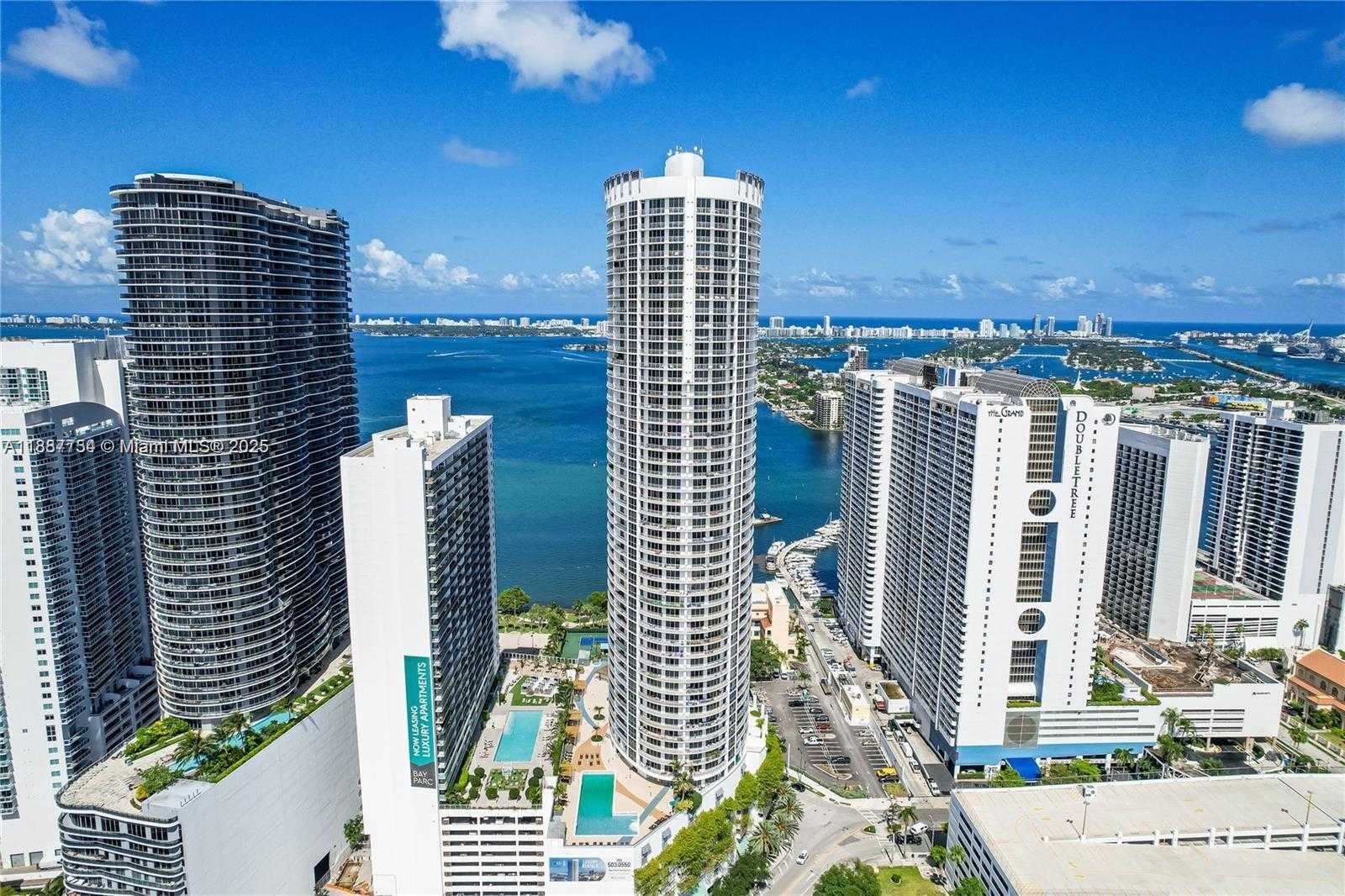Small Image of 1750 NORTH BAYSHORE DR #3003, Miami Number 13