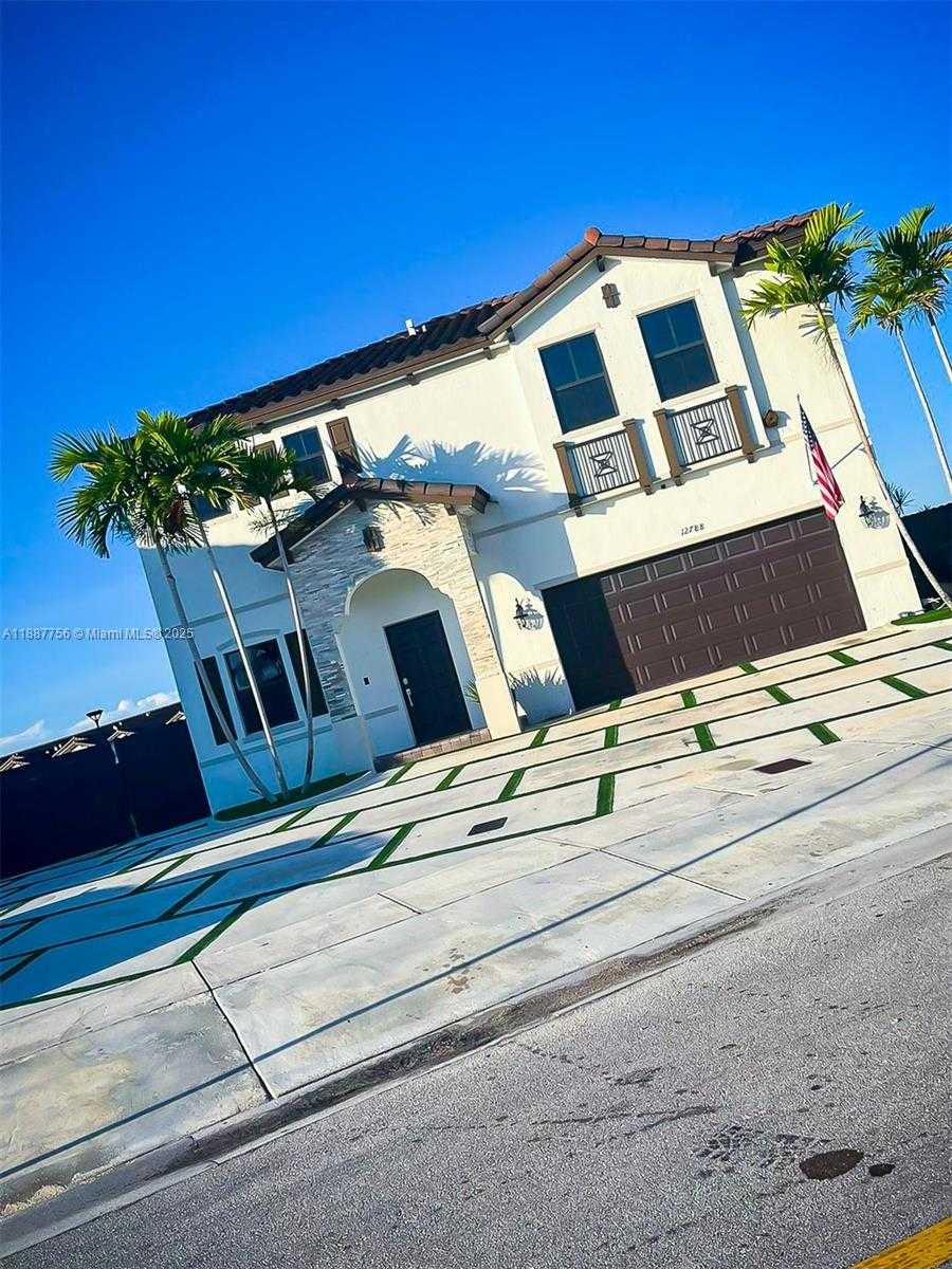 Small Image of Miami Number 2