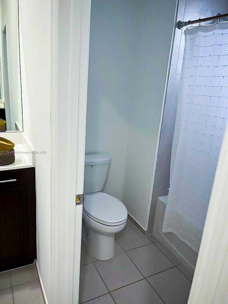 Small Image of Miami Number 21