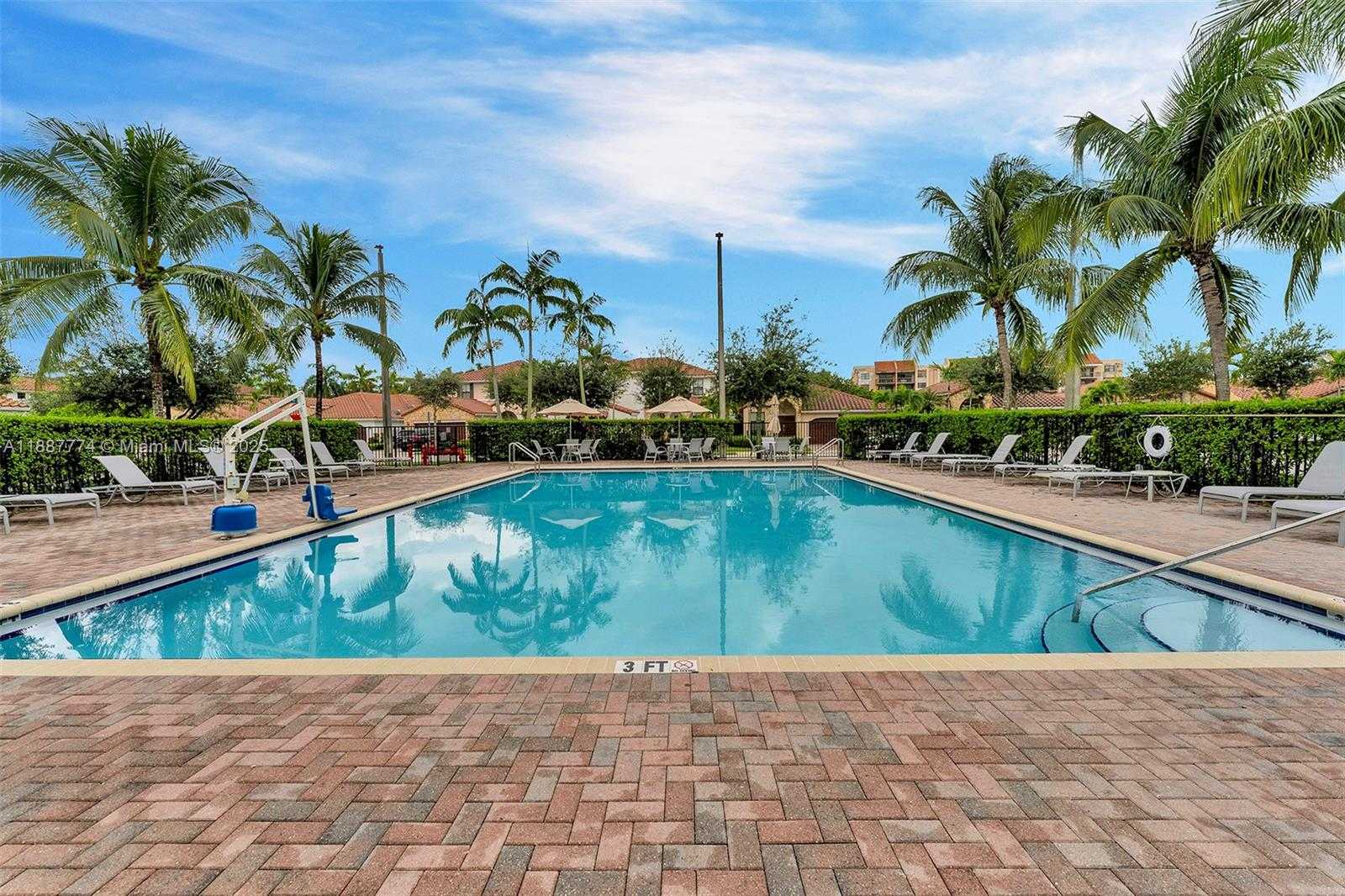 Small Image of 9770 NORTH WEST 10TH ST #9770, Miami Number 3