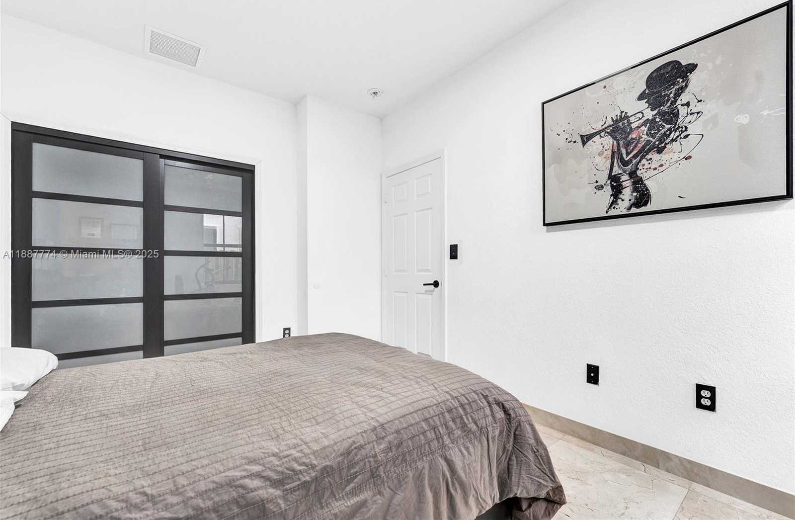 Small Image of 9770 NORTH WEST 10TH ST #9770, Miami Number 36