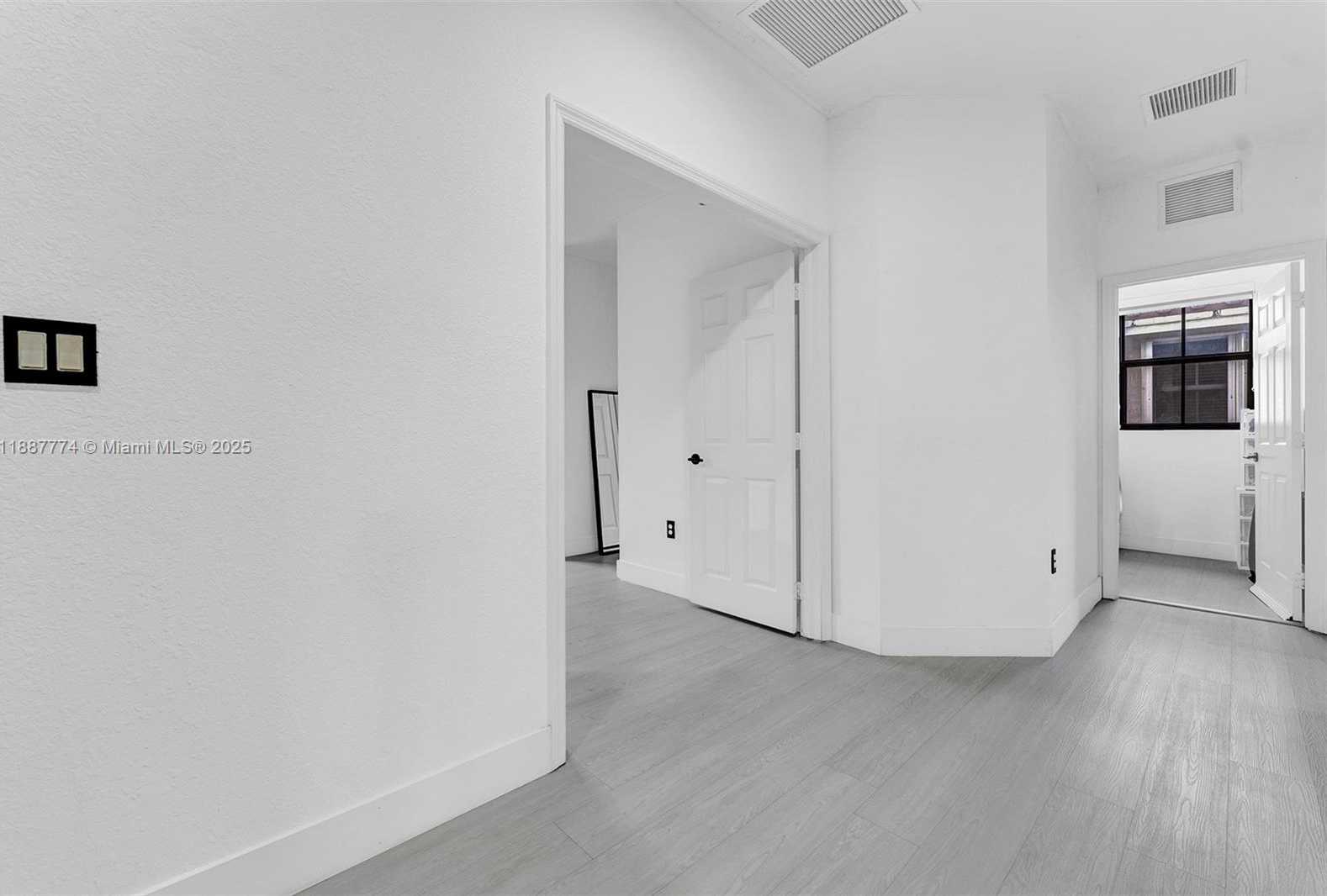 Small Image of 9770 NORTH WEST 10TH ST #9770, Miami Number 39
