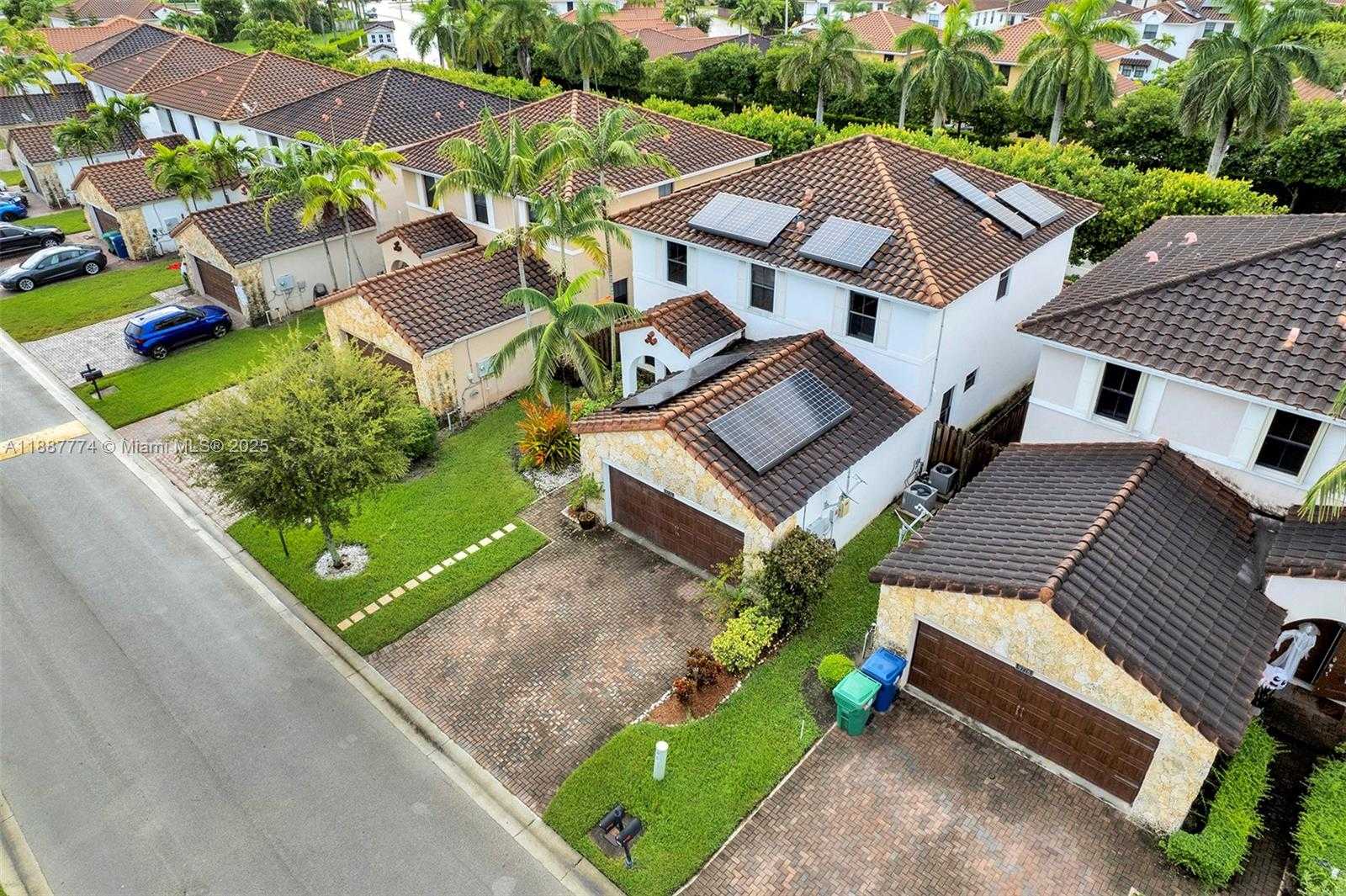 Small Image of 9770 NORTH WEST 10TH ST #9770, Miami Number 4