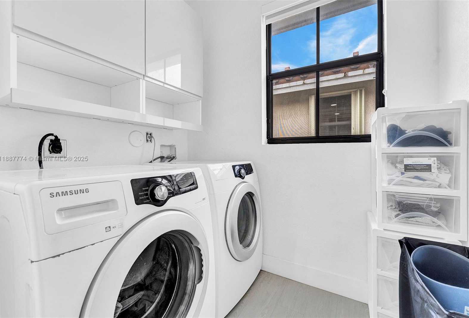 Small Image of 9770 NORTH WEST 10TH ST #9770, Miami Number 40