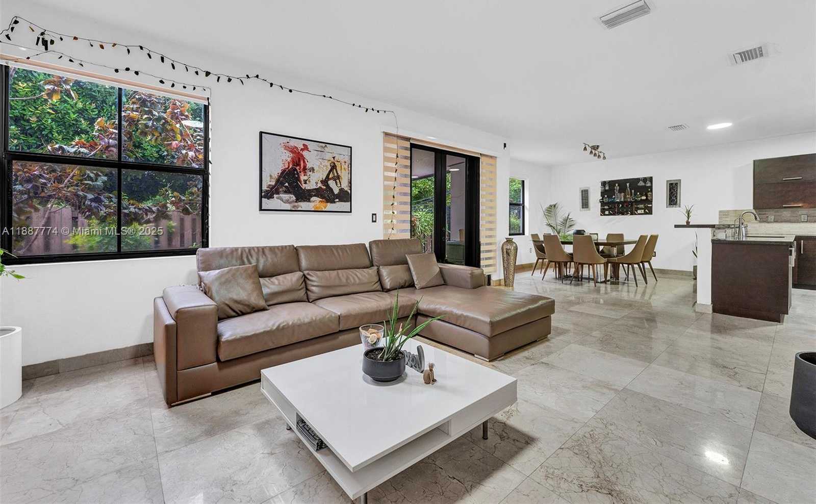 Small Image of 9770 NORTH WEST 10TH ST #9770, Miami Number 46