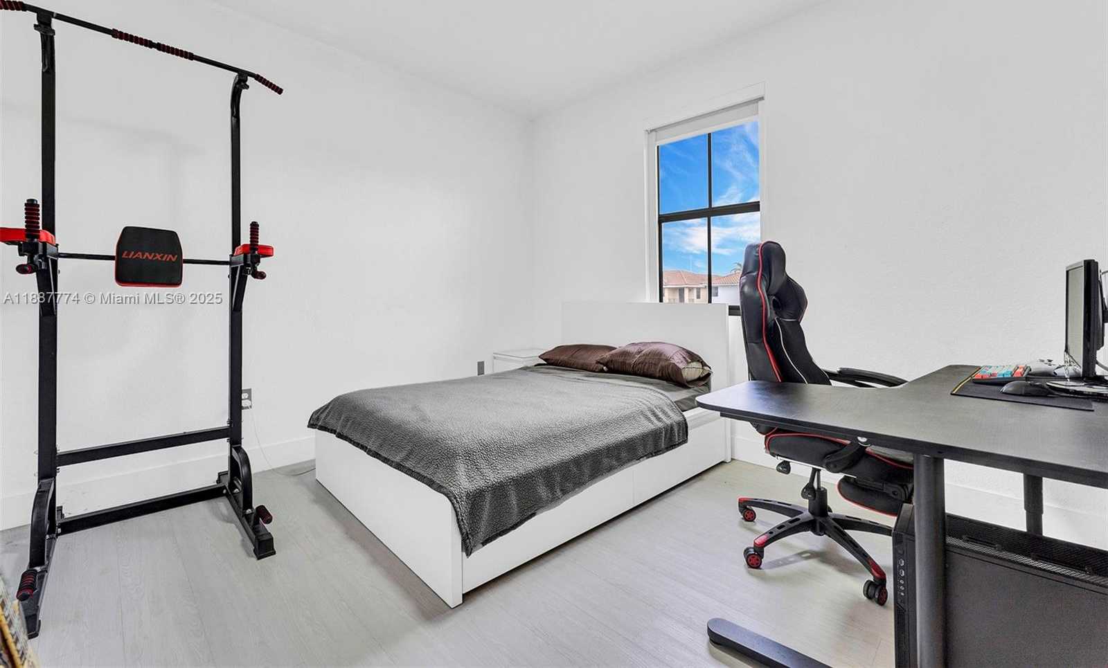 Small Image of 9770 NORTH WEST 10TH ST #9770, Miami Number 59