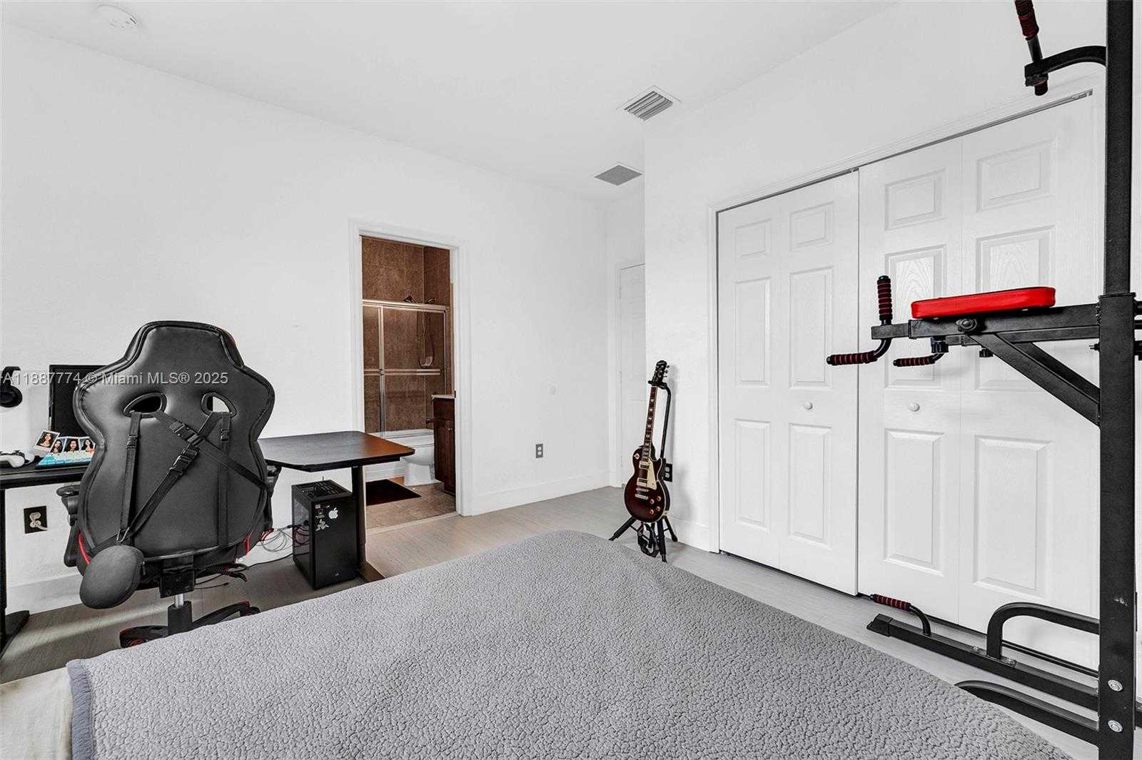 Small Image of 9770 NORTH WEST 10TH ST #9770, Miami Number 60