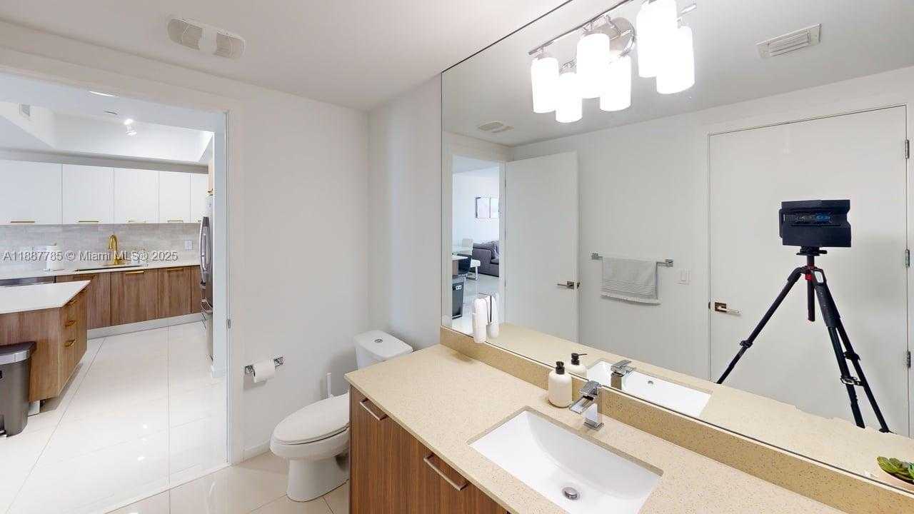 Small Image of 5300 PASEO BLVD #1607, Doral Number 8