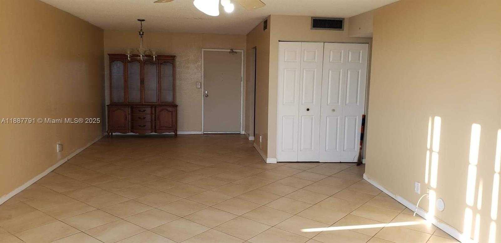 Small Image of 16710 NORTH EAST 9TH AVE #510, North Miami Beach Number 13