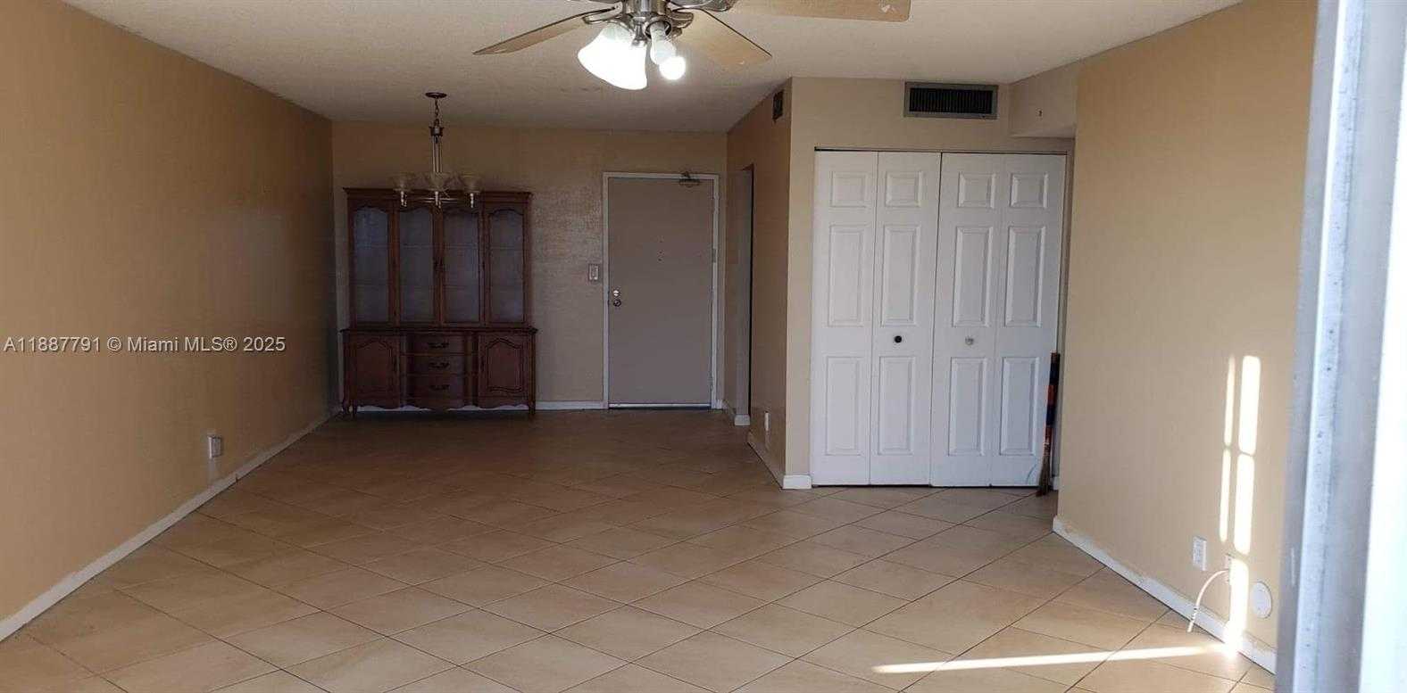 Small Image of 16710 NORTH EAST 9TH AVE #510, North Miami Beach Number 14