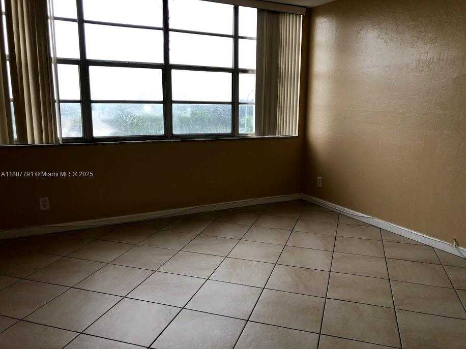Small Image of 16710 NORTH EAST 9TH AVE #510, North Miami Beach Number 22