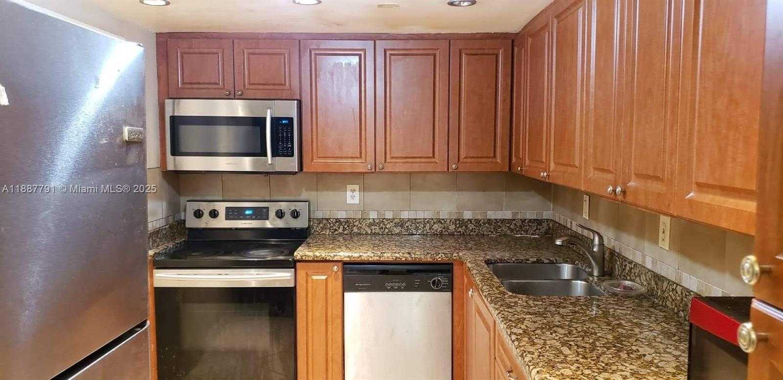 Small Image of 16710 NORTH EAST 9TH AVE #510, North Miami Beach Number 4