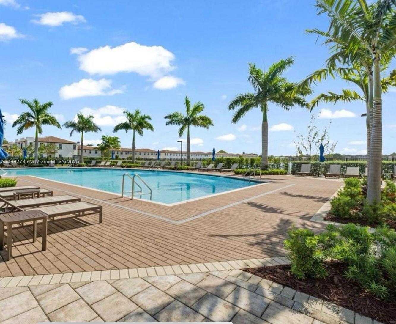 Small Image of 244 NORTH EAST 210TH WAY #244, Miami Number 18