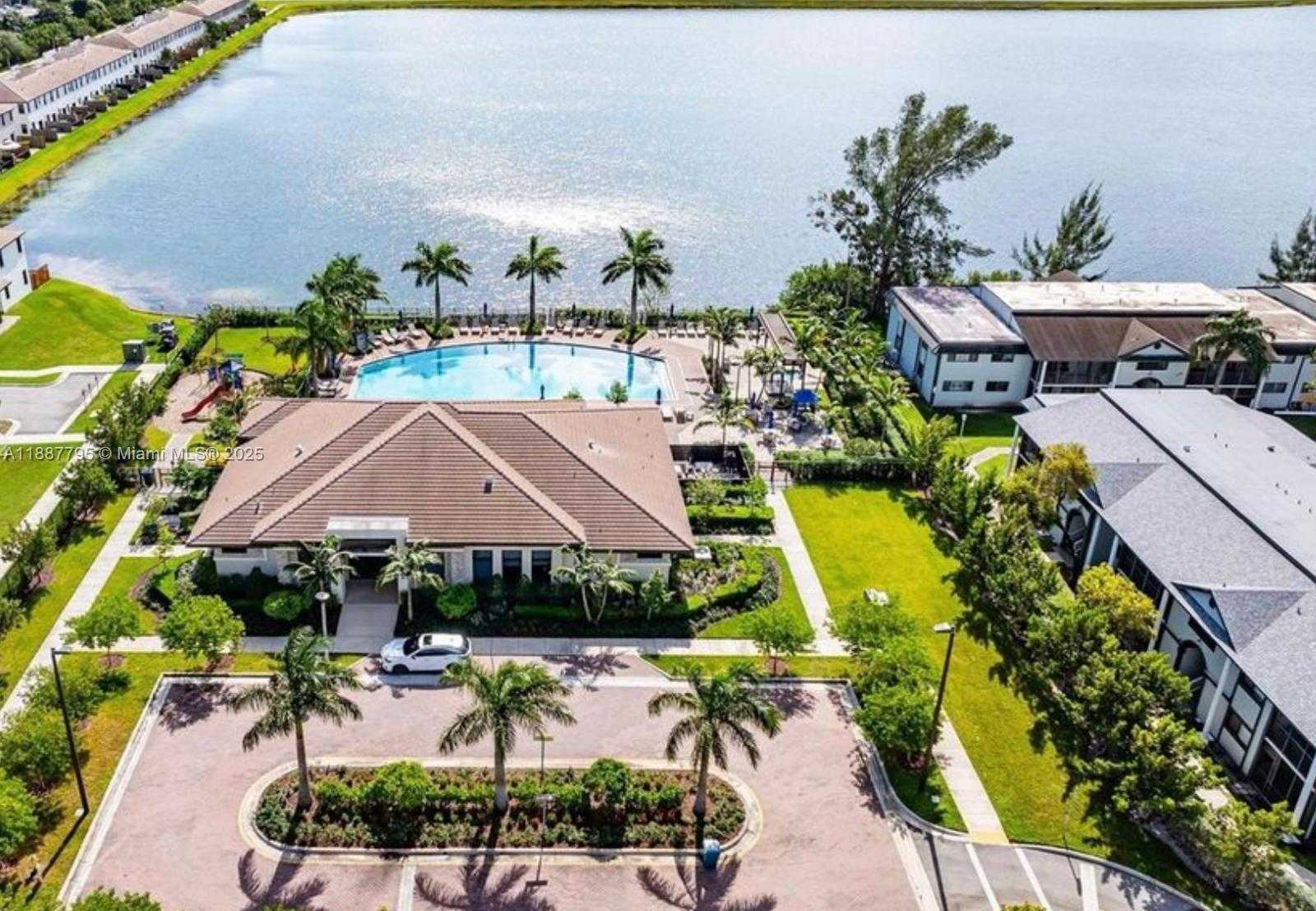 Small Image of 244 NORTH EAST 210TH WAY #244, Miami Number 22