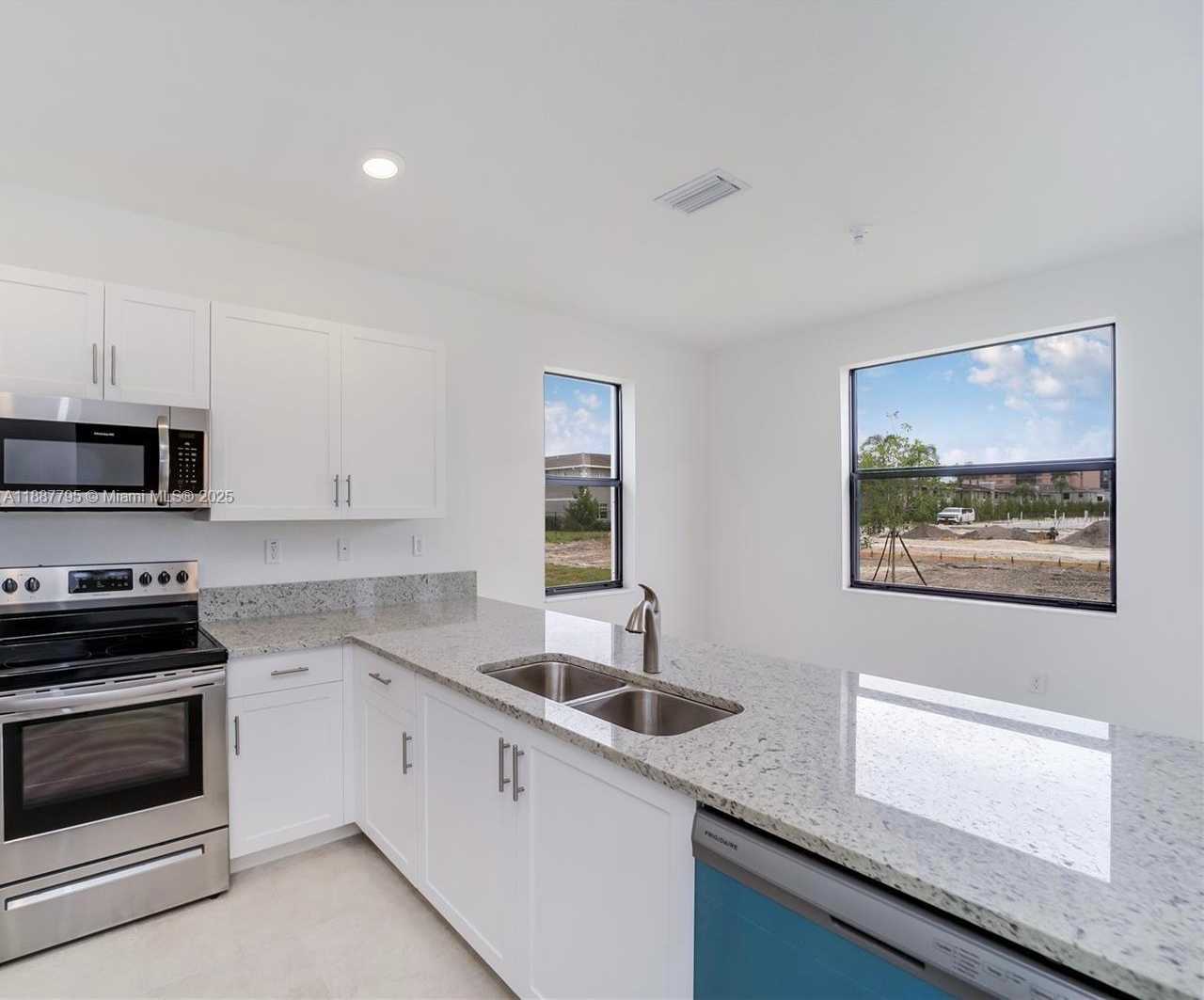 Small Image of 244 NORTH EAST 210TH WAY #244, Miami Number 6