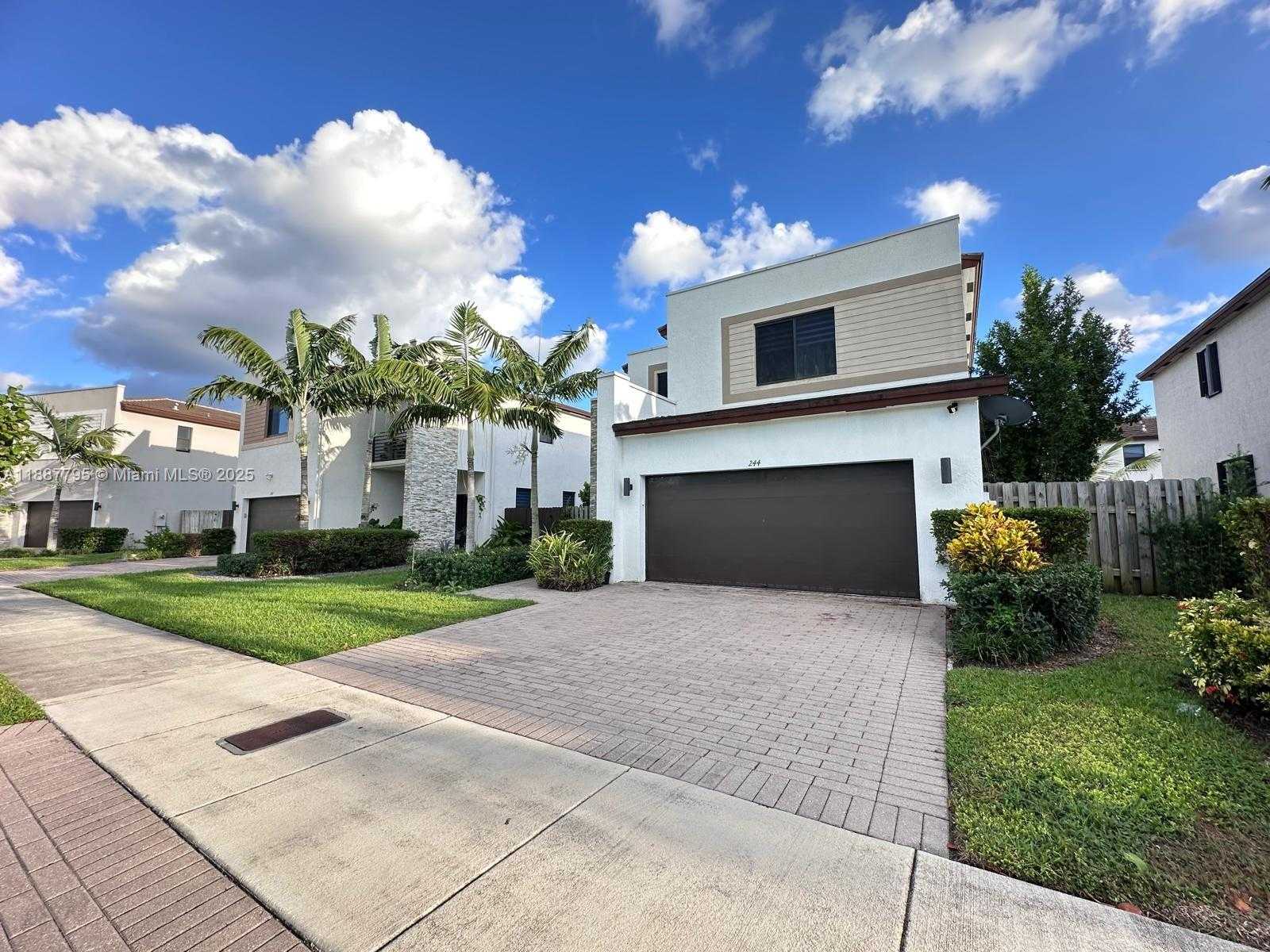 Small Image of 244 NORTH EAST 210TH WAY #244, Miami Number 9