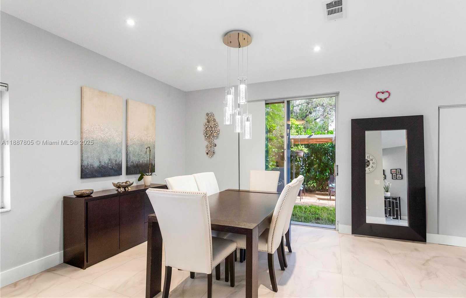 Small Image of 20773 NORTH WEST 3RD ST, Pembroke Pines Number 4