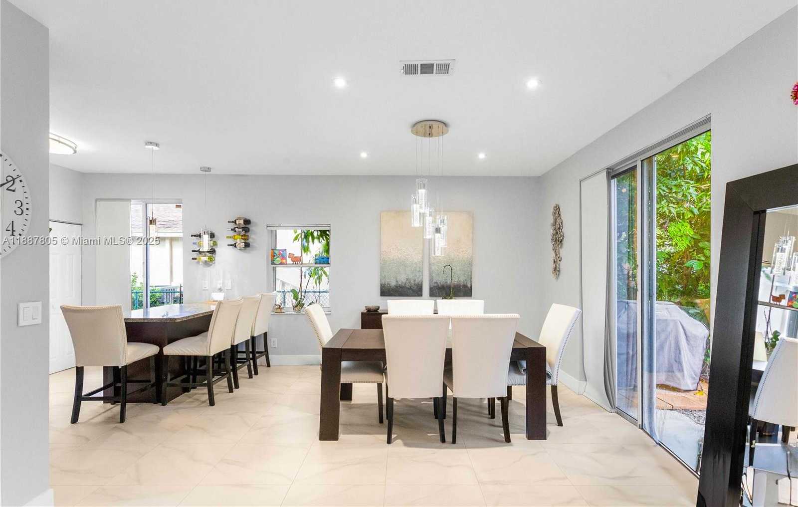 Small Image of 20773 NORTH WEST 3RD ST, Pembroke Pines Number 5