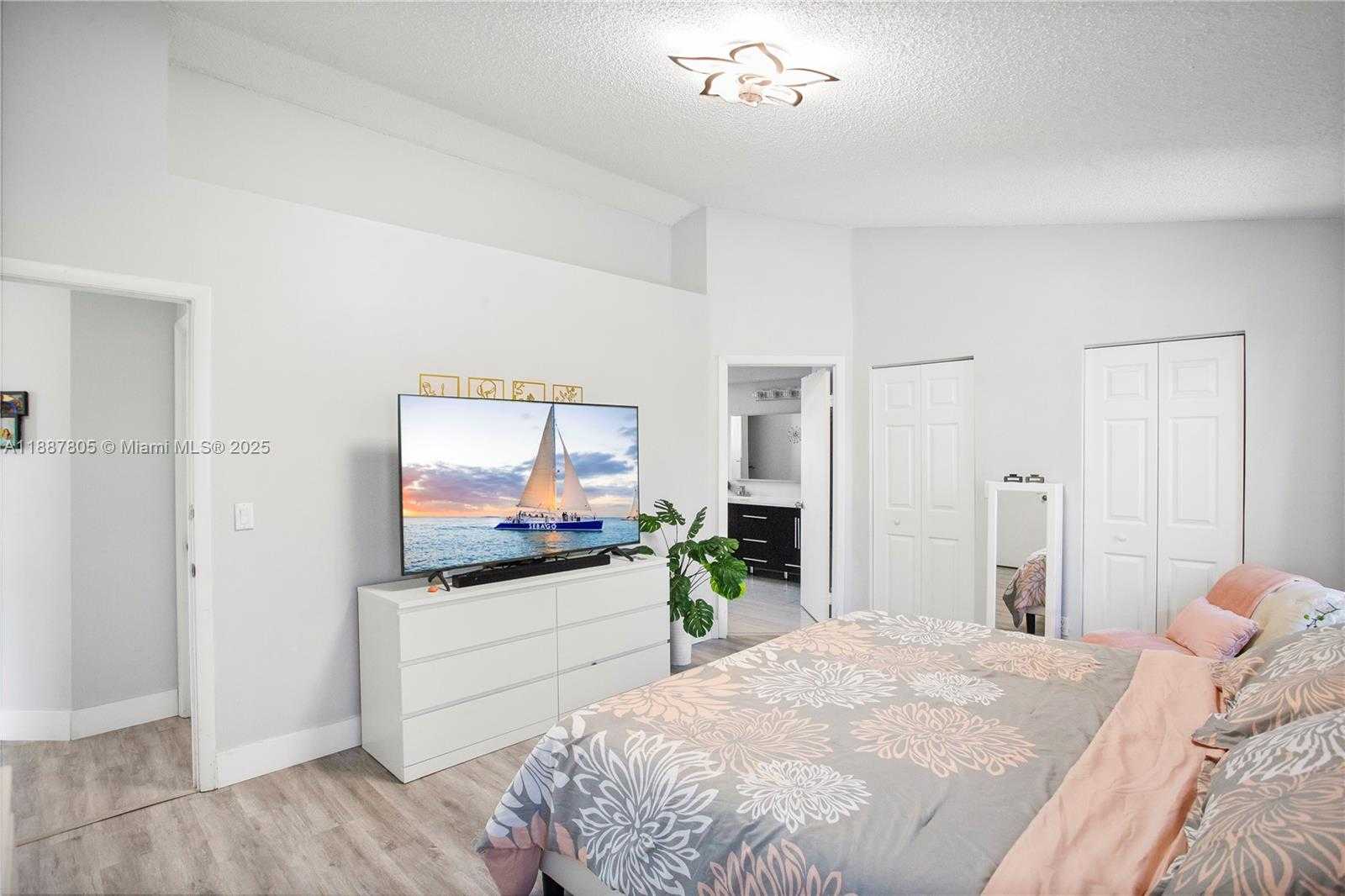 Small Image of 20773 NORTH WEST 3RD ST, Pembroke Pines Number 9