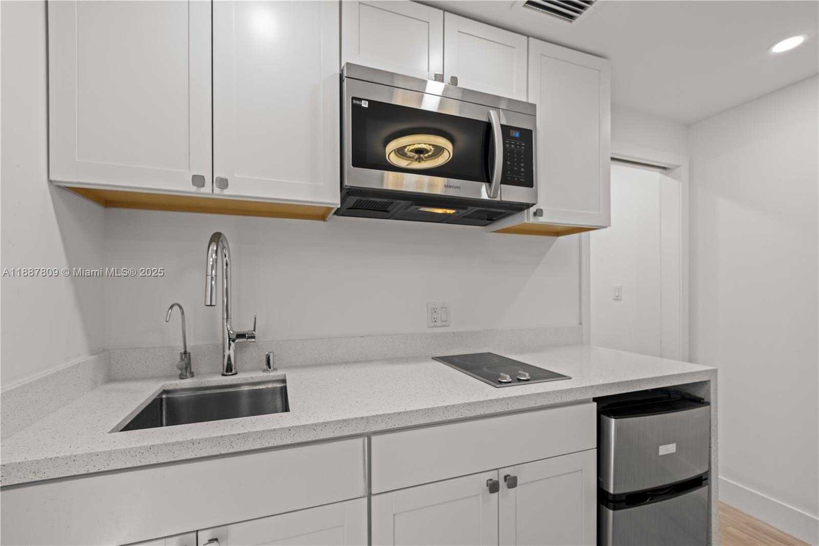 Small Image of 5855 SOUTH WEST 62ND ST #5, Miami Number 2
