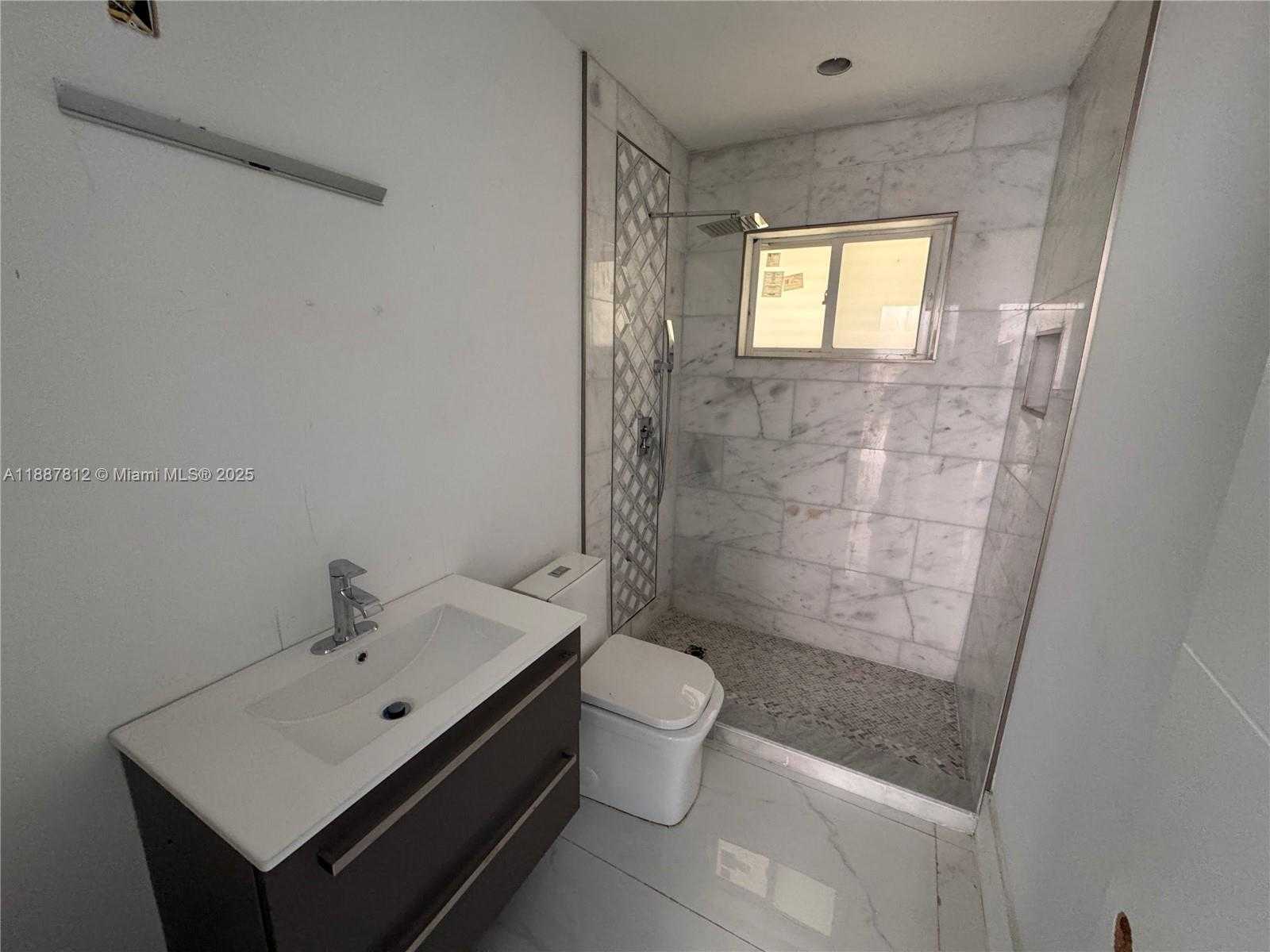 Small Image of 444 NORTH WEST 21ST ST, Homestead Number 7