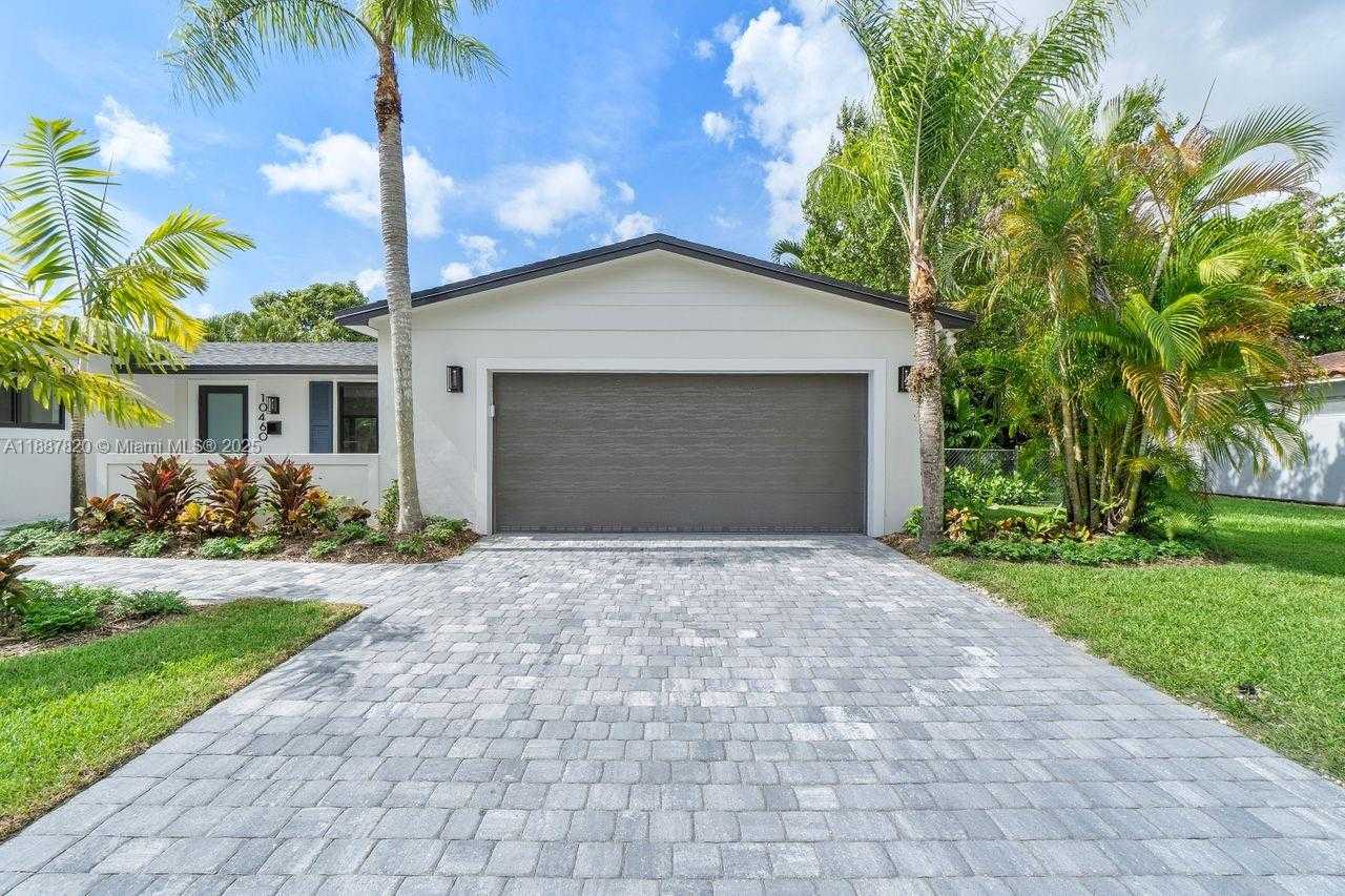 Small Image of 10460 SOUTH WEST 93RD ST, Miami Number 2