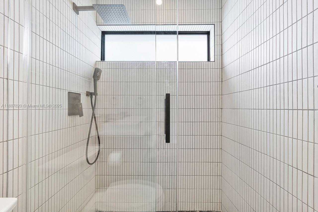 Small Image of 10460 SOUTH WEST 93RD ST, Miami Number 20