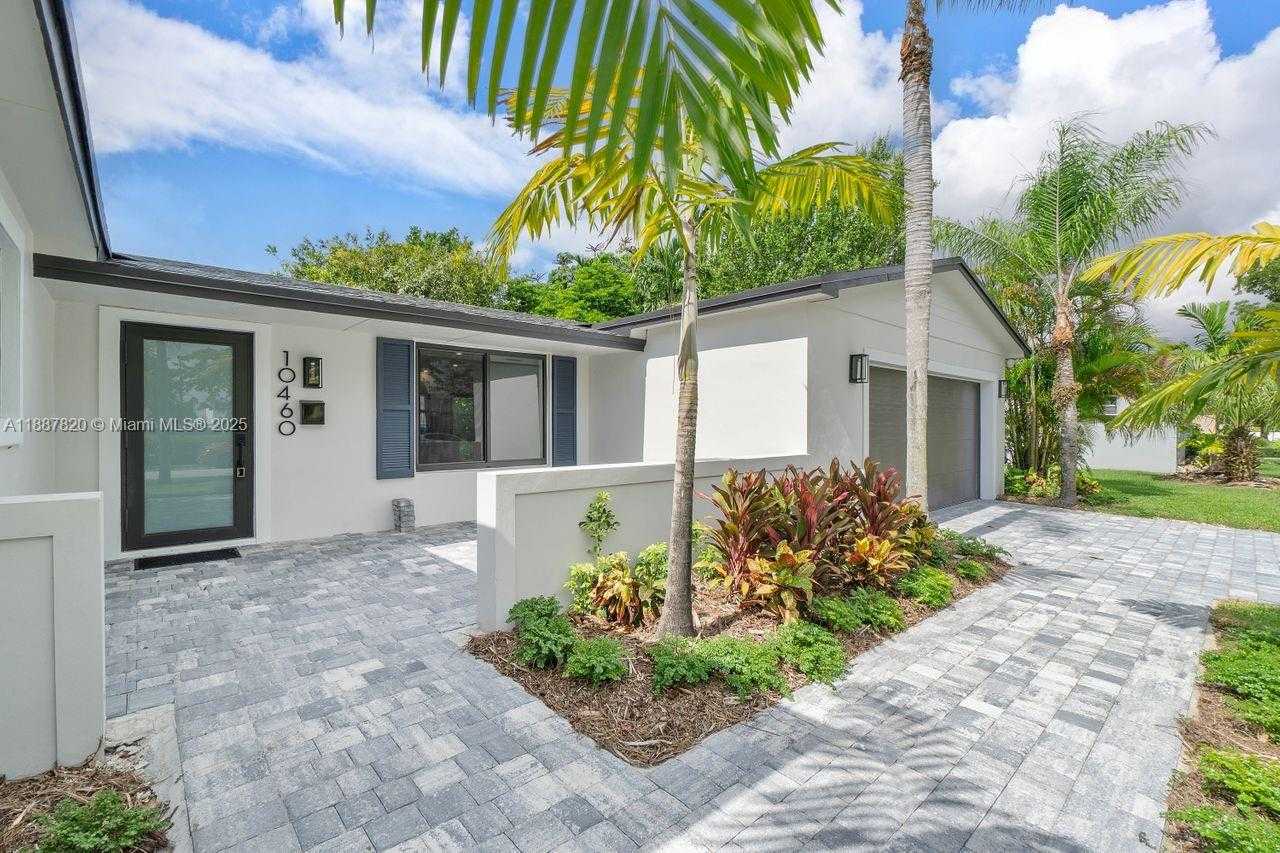 Small Image of 10460 SOUTH WEST 93RD ST, Miami Number 3