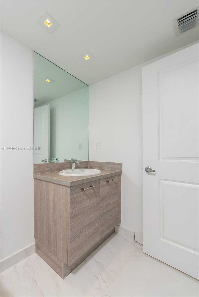Small Image of 400 SUNNY ISLES BLVD #121, Sunny Isles Beach Number 10
