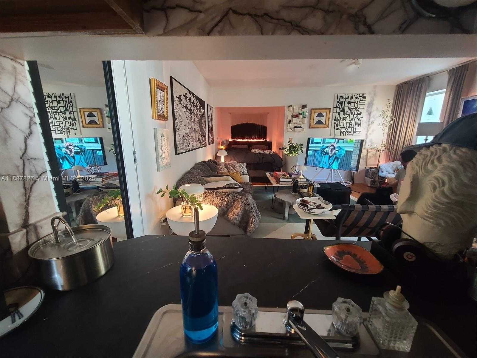 Small Image of 1308 DREXEL AV #206, Miami Beach Number 11