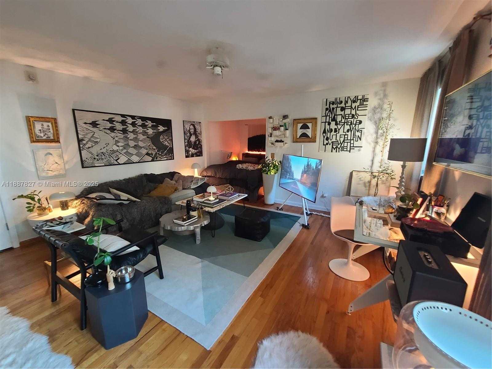 Small Image of 1308 DREXEL AV #206, Miami Beach Number 16