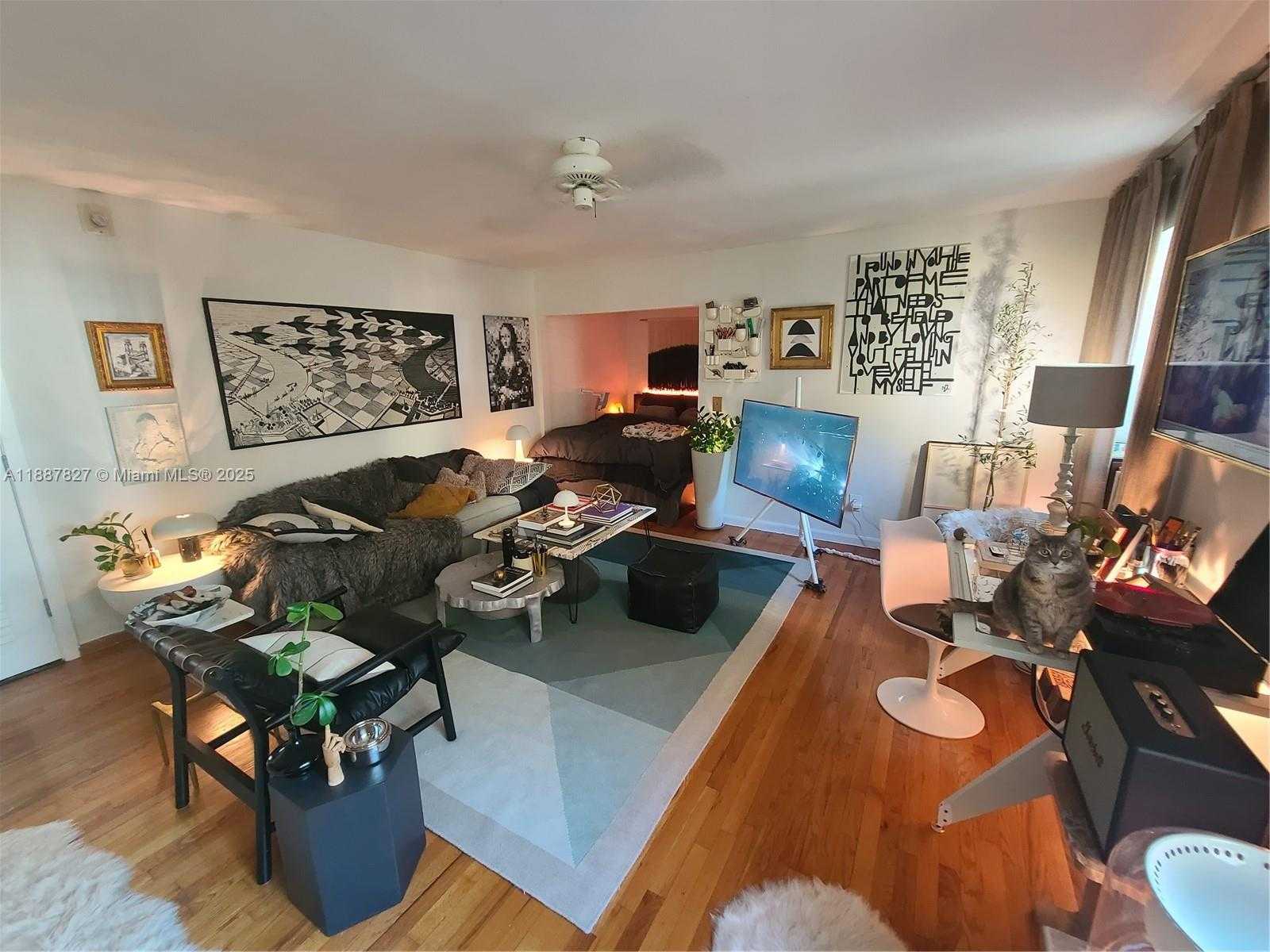 Small Image of 1308 DREXEL AV #206, Miami Beach Number 2
