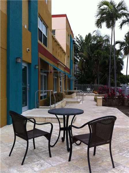 Small Image of 1308 DREXEL AV #206, Miami Beach Number 22