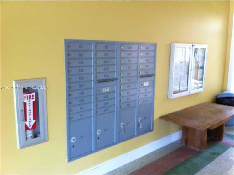 Small Image of 1308 DREXEL AV #206, Miami Beach Number 24