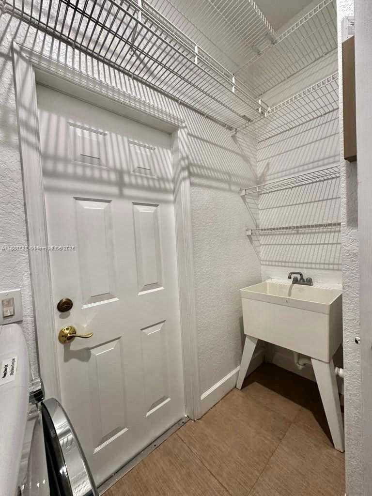 Small Image of 1761 ASPEN LN, Weston Number 12