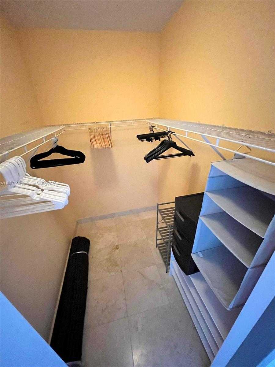 Small Image of 2030 SOUTH DOUGLAS RD #816, Coral Gables Number 13