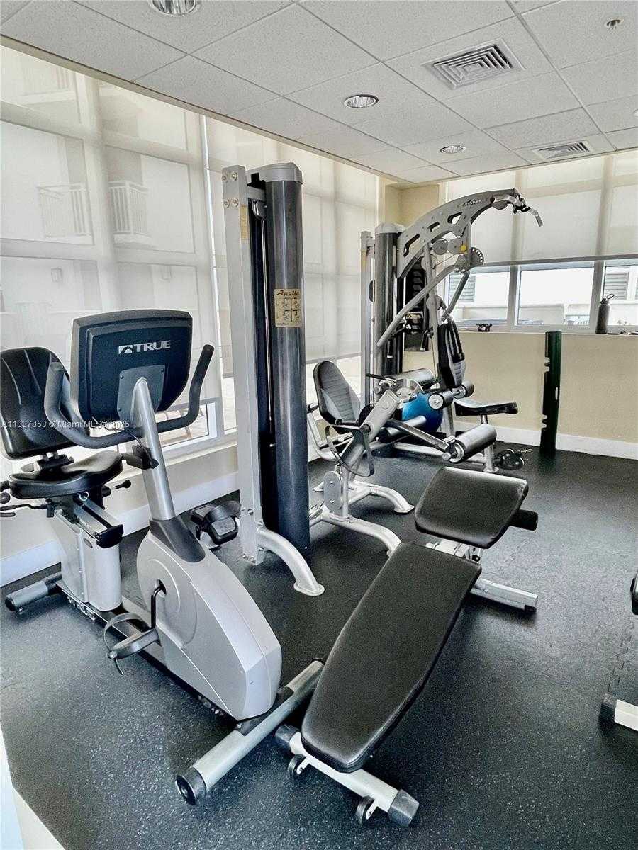 Small Image of 2030 SOUTH DOUGLAS RD #816, Coral Gables Number 22