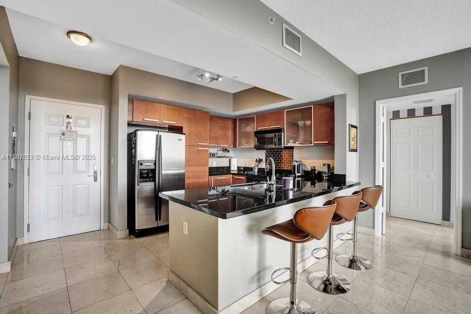 Small Image of 2030 SOUTH DOUGLAS RD #816, Coral Gables Number 3