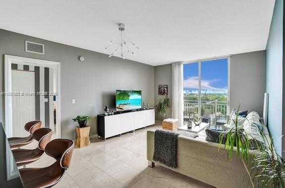 Small Image of 2030 SOUTH DOUGLAS RD #816, Coral Gables Number 4
