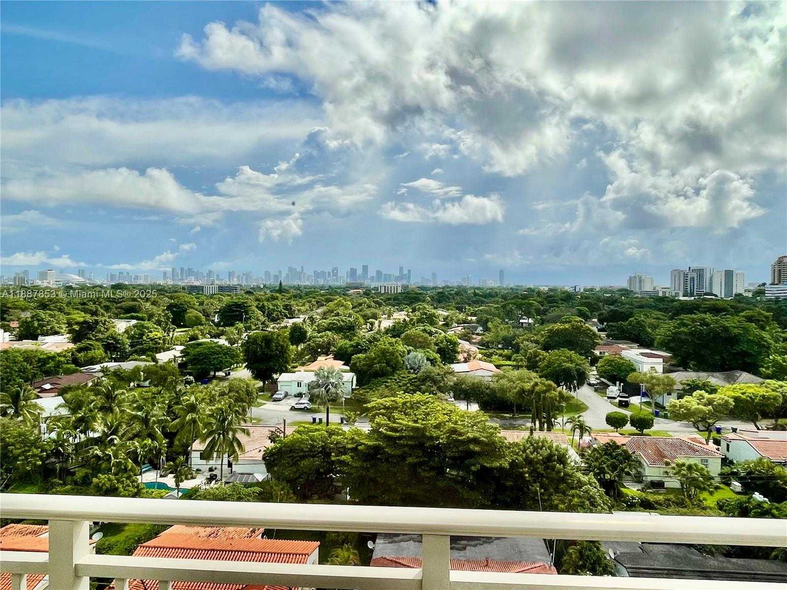 Small Image of 2030 SOUTH DOUGLAS RD #816, Coral Gables Number 6