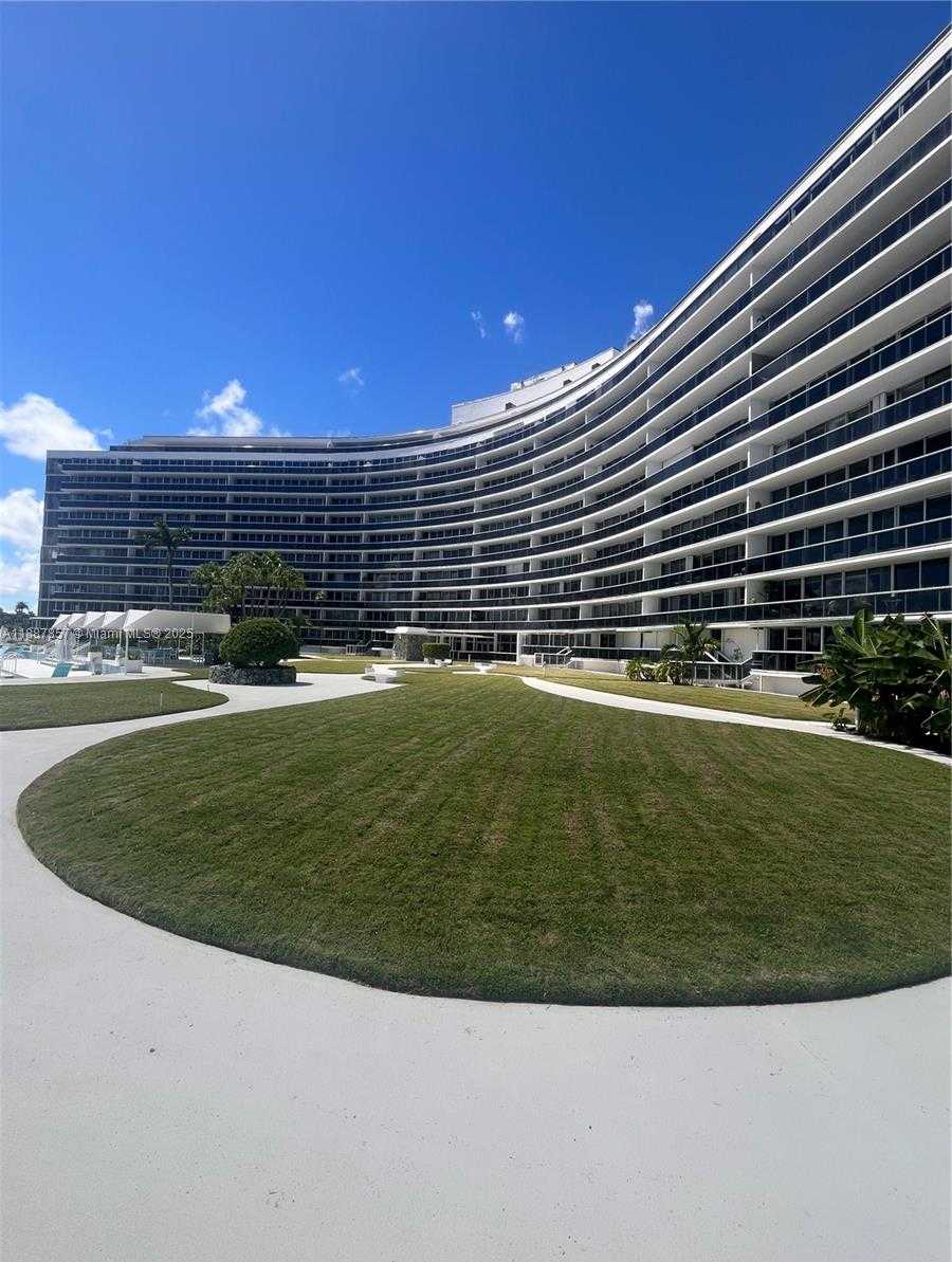 Small Image of 900 BAY DR #207, Miami Beach Number 10