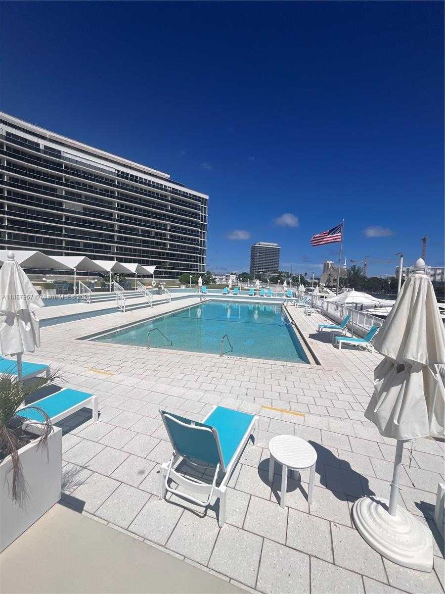 Small Image of 900 BAY DR #207, Miami Beach Number 12