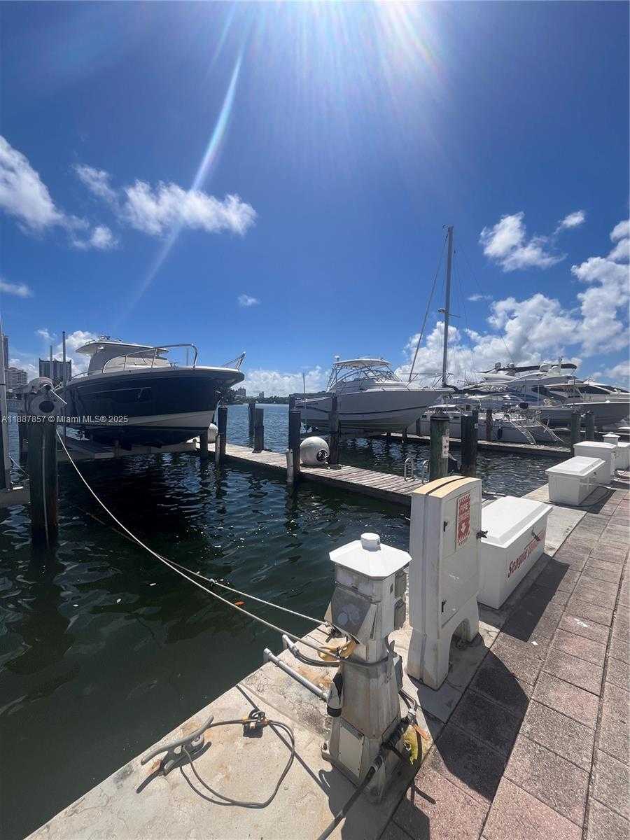 Small Image of 900 BAY DR #207, Miami Beach Number 15